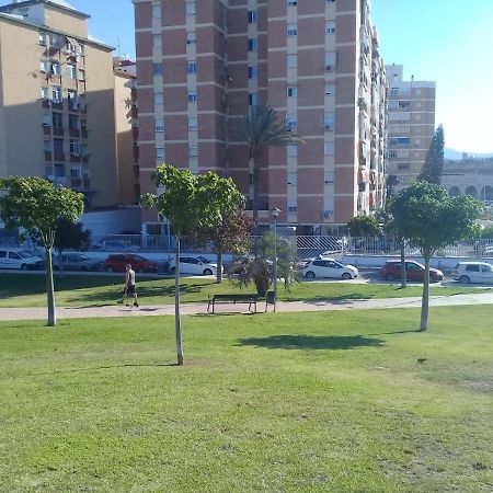 4 Dorm Cerca De Playa Y Centro Ciudad Lägenhet Málaga Exteriör bild